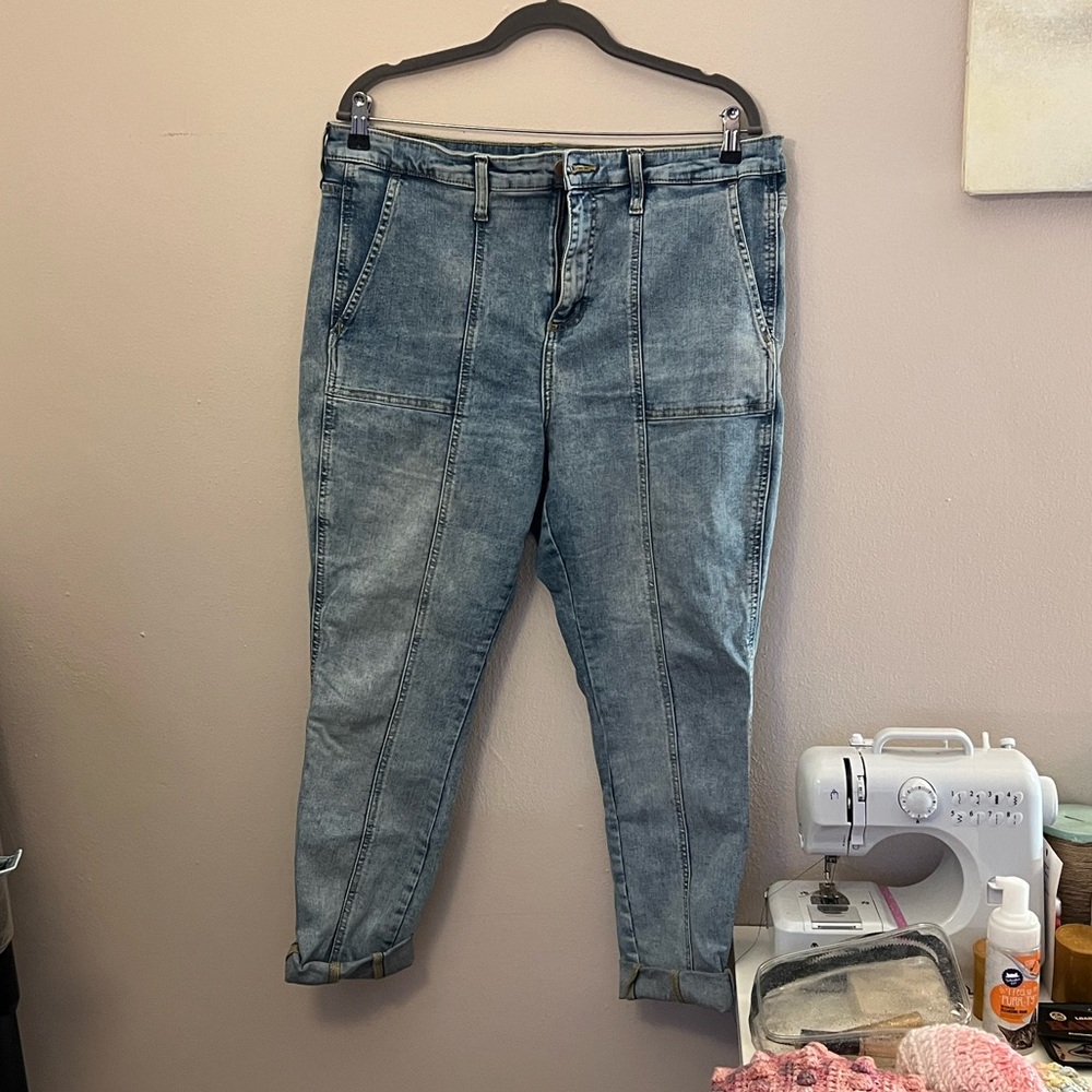 Universal thread jeans